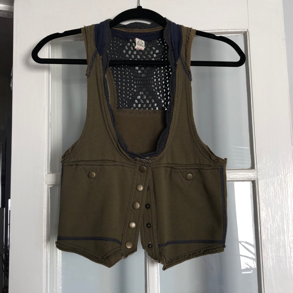 VINTAGE  y2k fairy steampunk Free People button crochet vest y2k